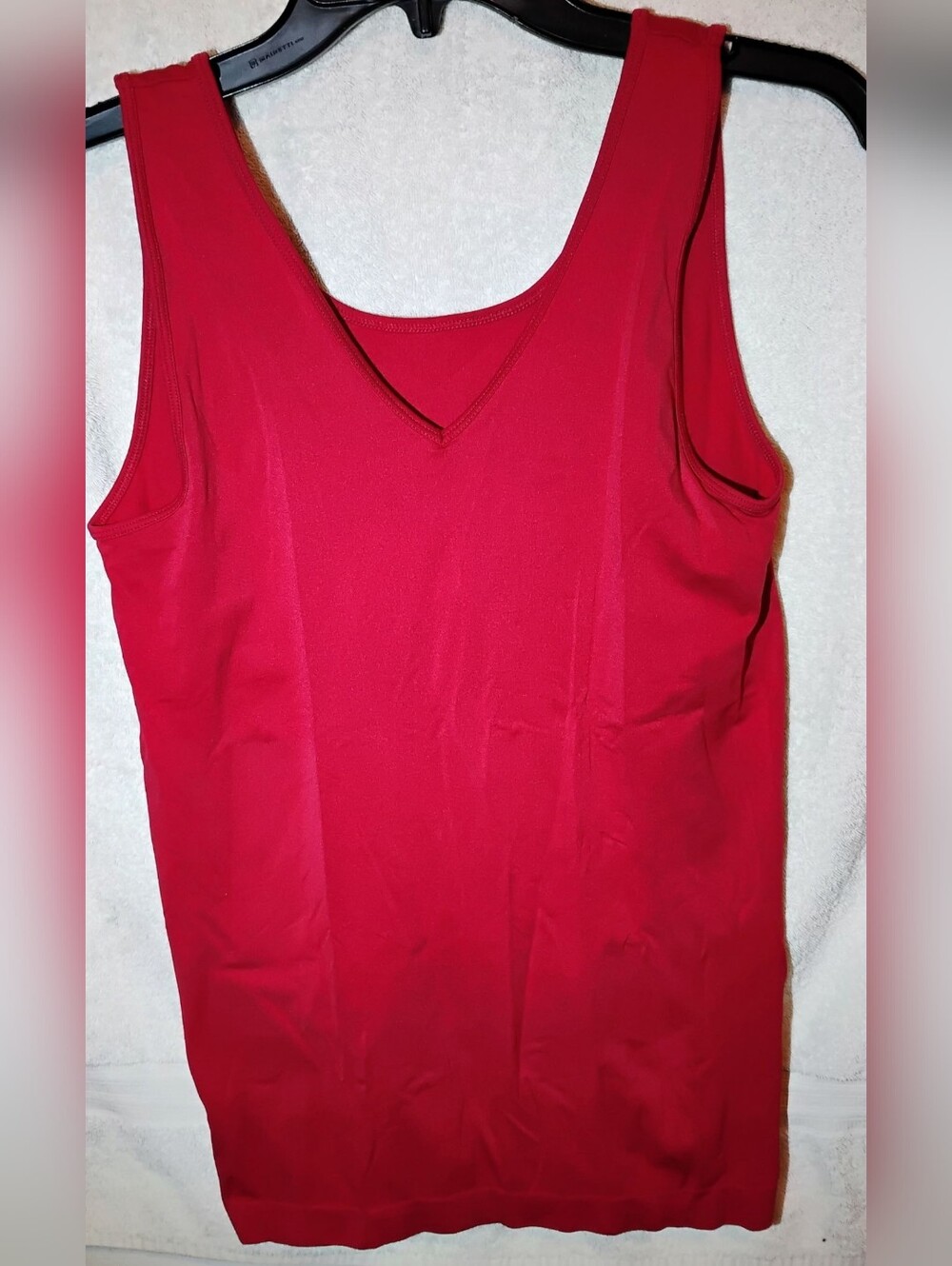Apt. 9 Red V-Neck Tank Top